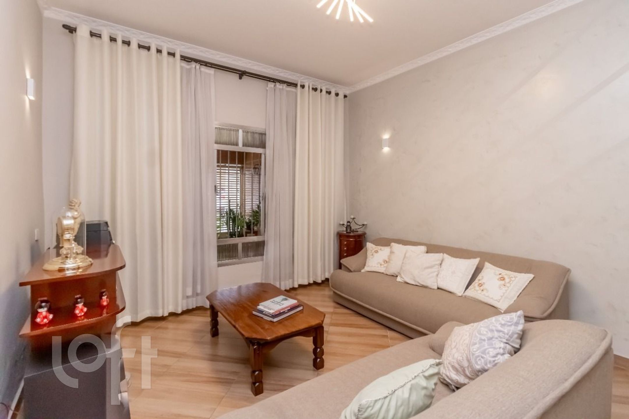 Casa na Vila Formosa com 3 Dormitórios e 206m²