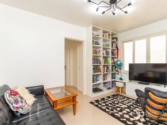 Apartamento com 62m², 2 dormitórios, Independência em Porto Alegre