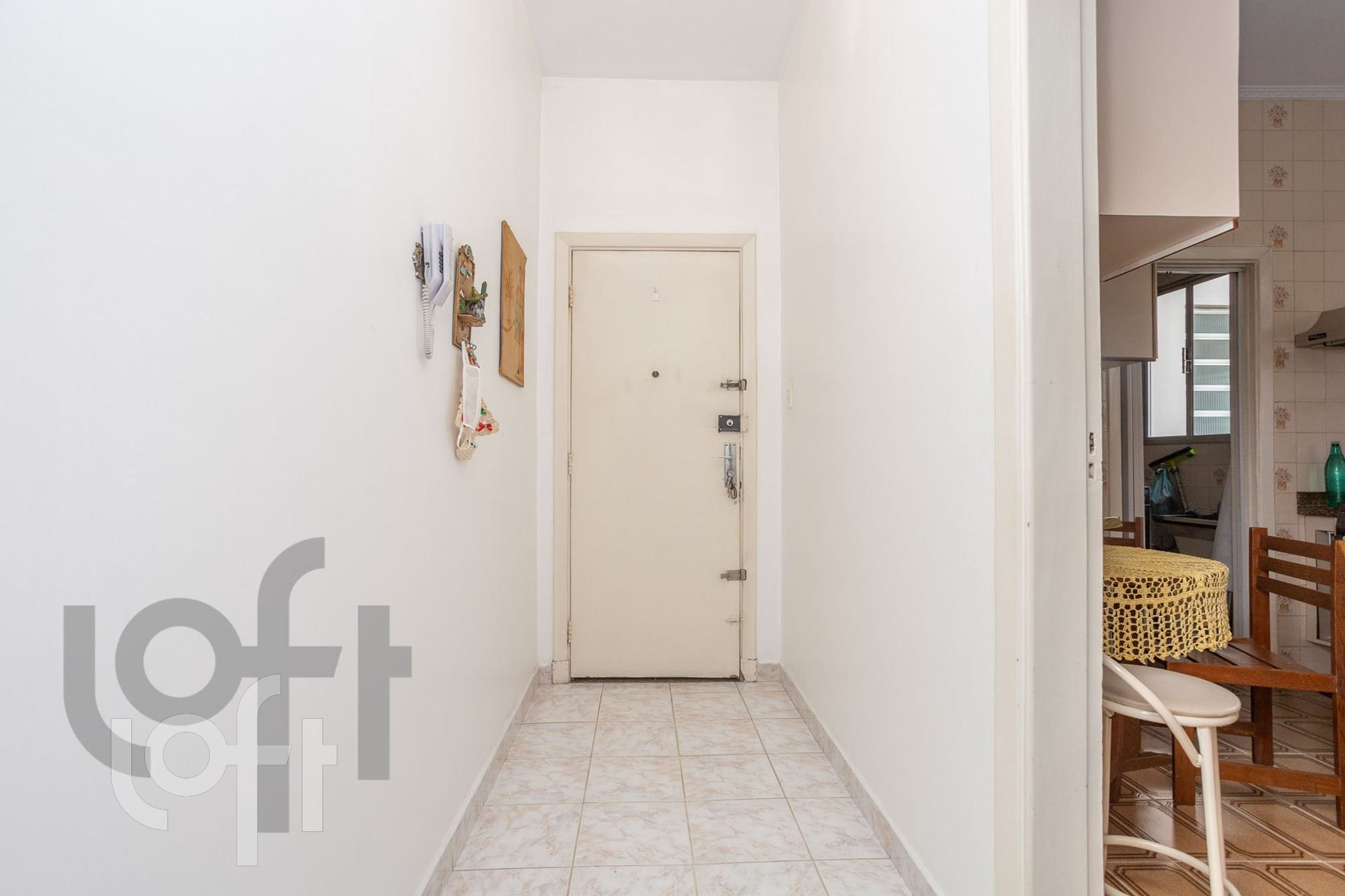 Apartamento à venda com 2 quartos, 80m² - Foto 2