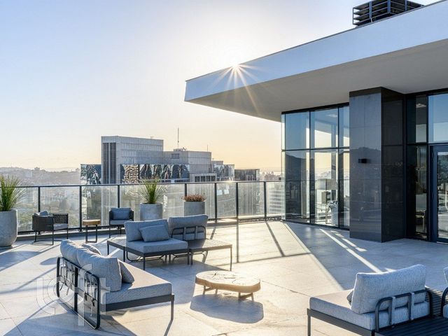 Apartamento com 74m², 2 dormitórios, 2 vagas, Petrópolis em Porto Alegre