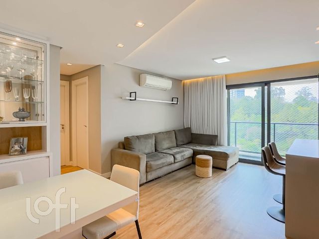 Apartamento com 74m², 2 dormitórios, 2 vagas, Petrópolis em Porto Alegre