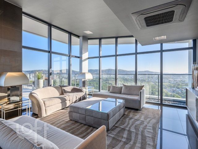 Apartamento com 74m², 2 dormitórios, 2 vagas, Petrópolis em Porto Alegre