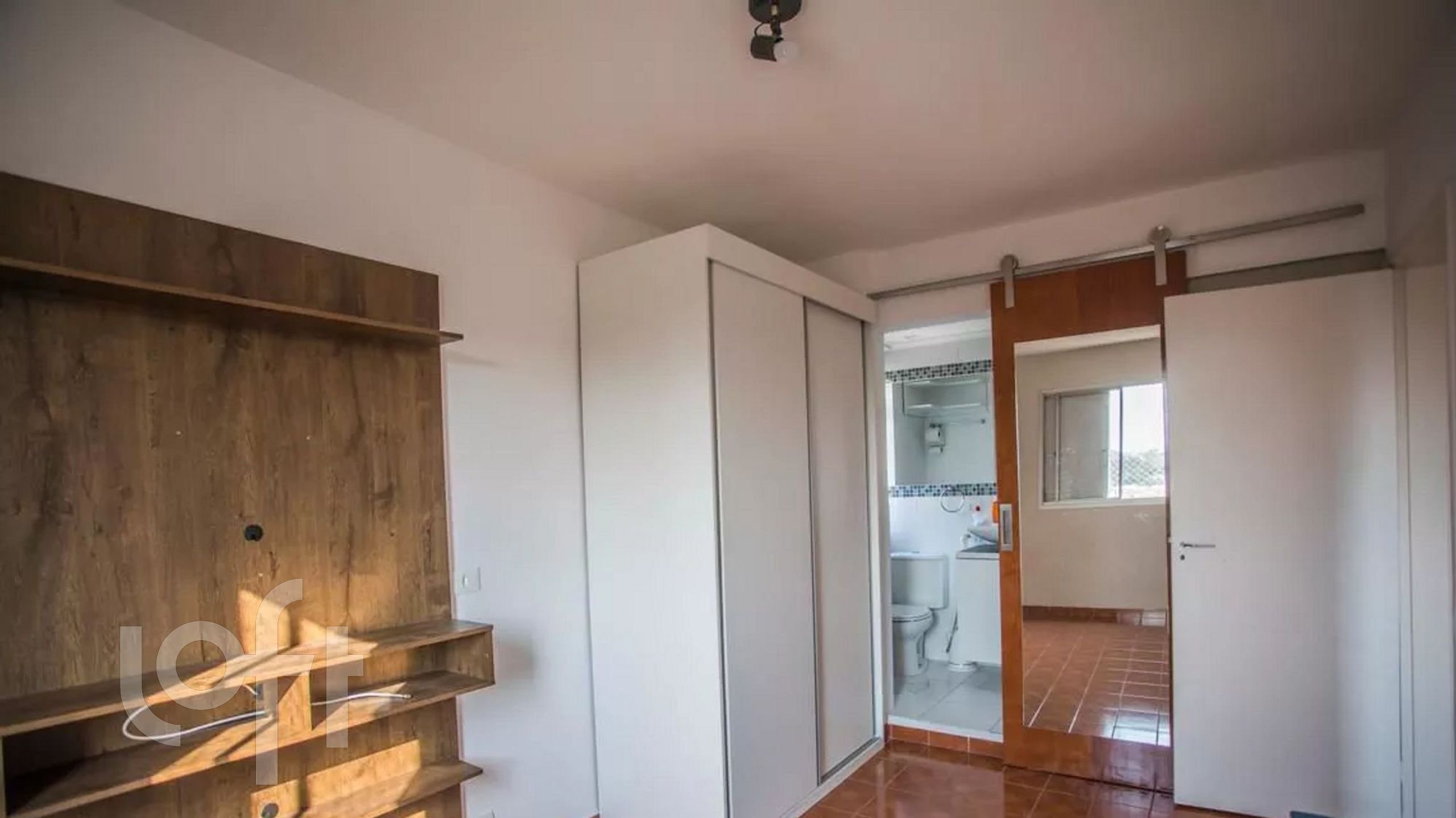 Apartamento à venda com 2 quartos, 76m² - Foto 2