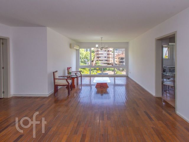 Apartamento com 115m², 3 dormitórios, 1 suíte, 2 vagas, Bela Vista em Porto Alegre