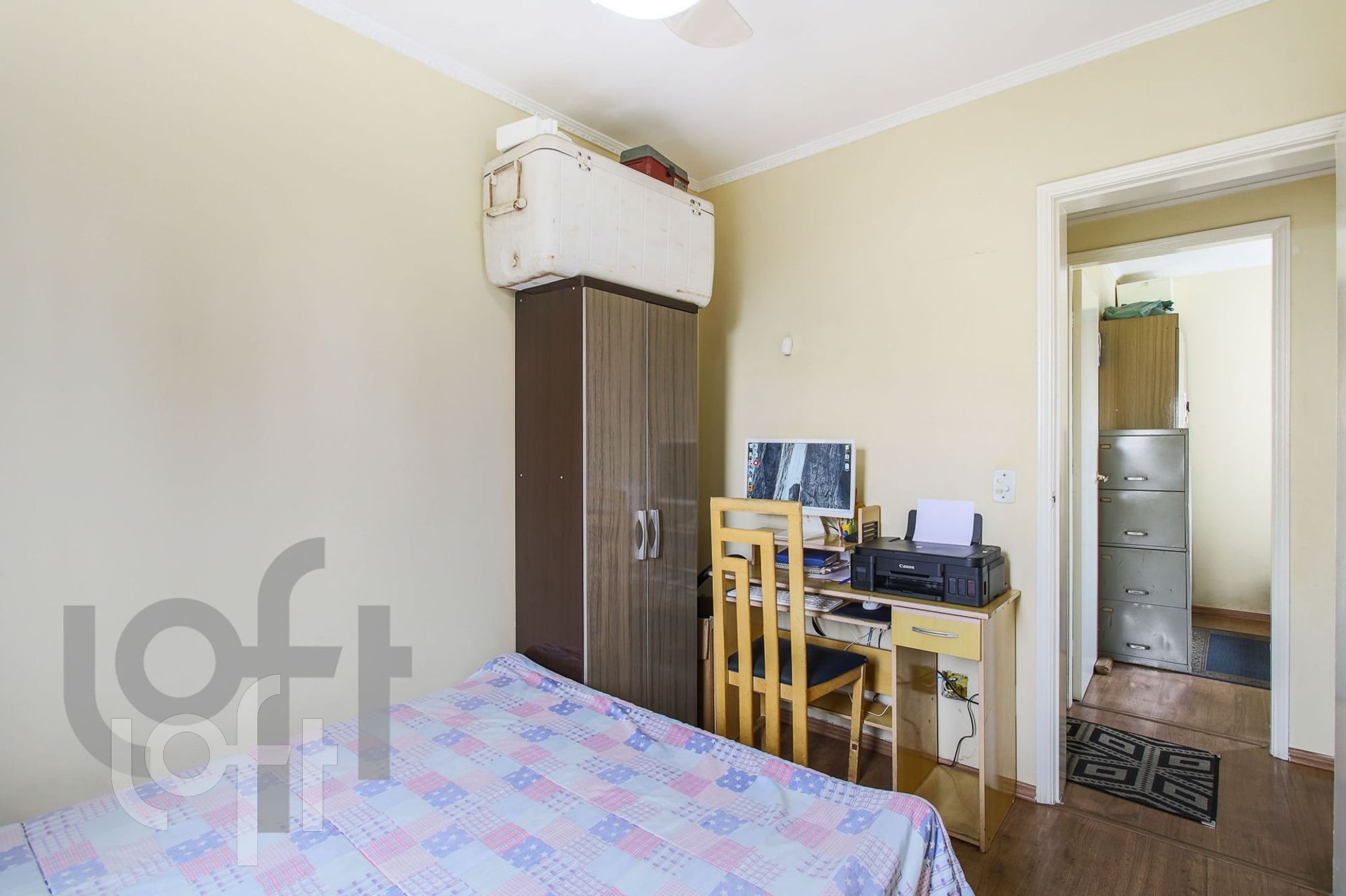 Apartamento à venda com 3 quartos, 74m² - Foto 2