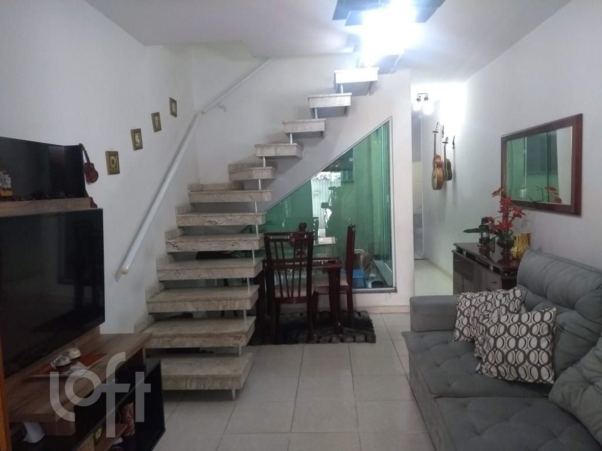 Casa de Condomínio à venda com 3 quartos, 123m² - Foto 1