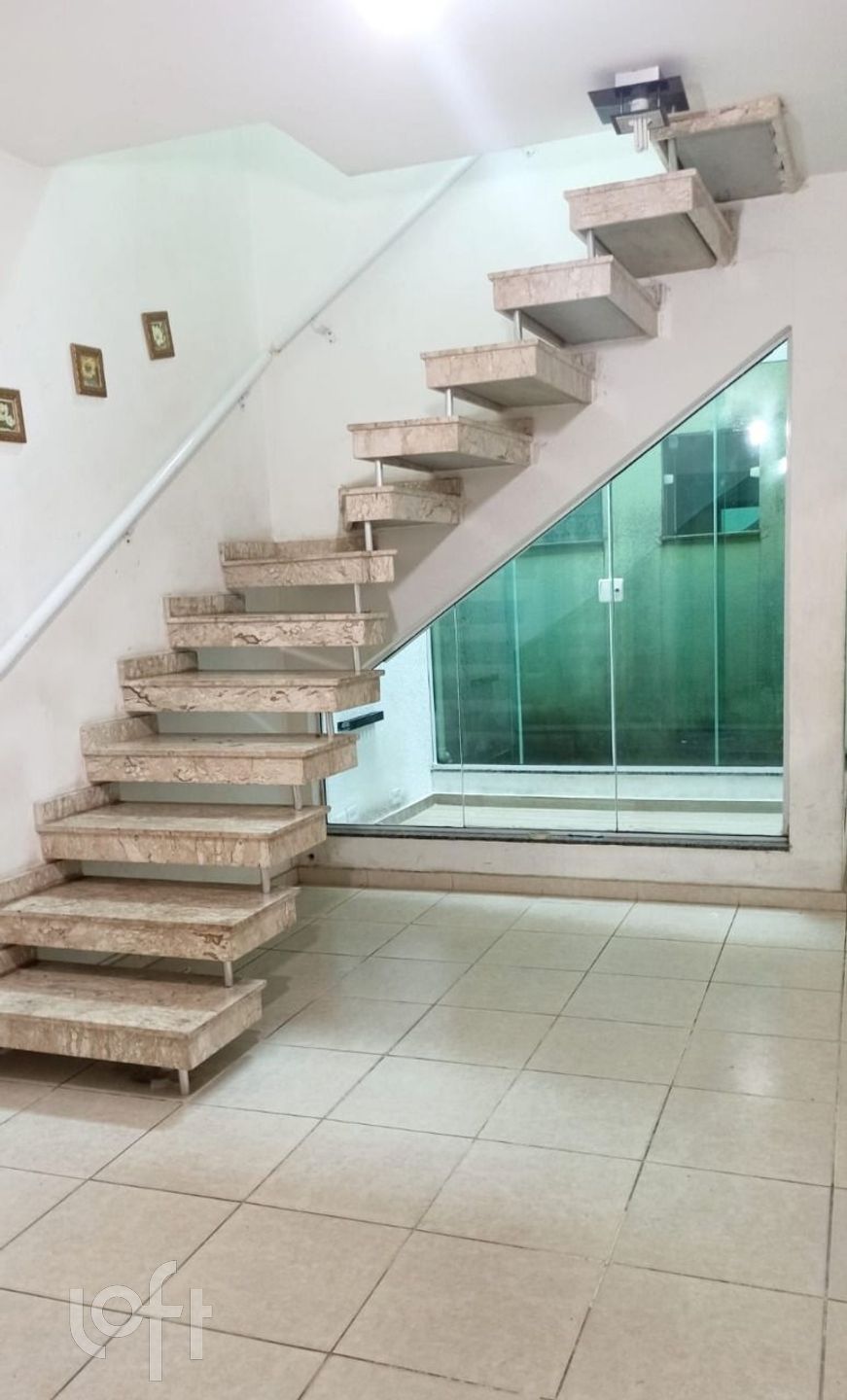 Casa de Condomínio à venda com 3 quartos, 123m² - Foto 2