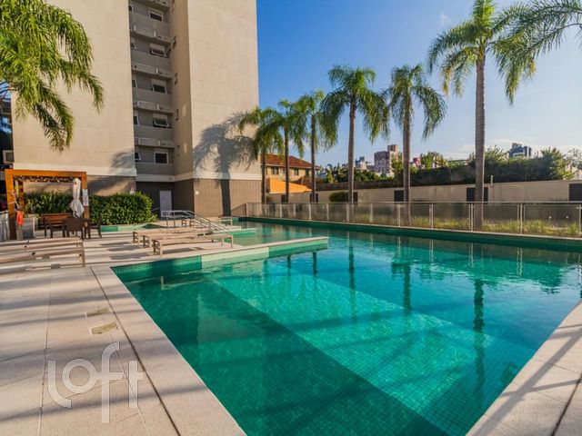 Apartamento com 64m², 2 dormitórios, 1 suíte, 1 vaga, São João em Porto Alegre