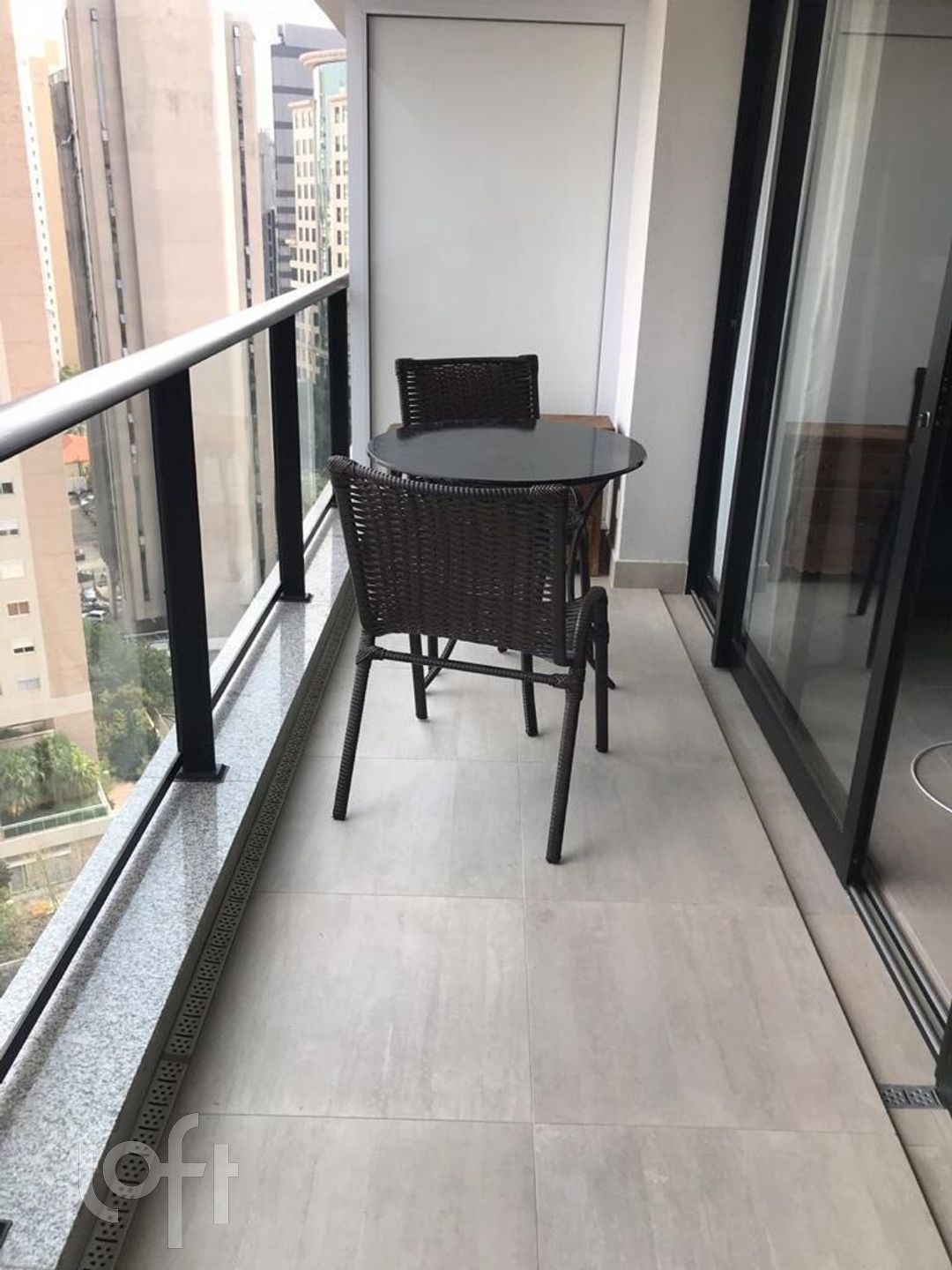 Apartamento à venda com 1 quarto, 39m² - Foto 11