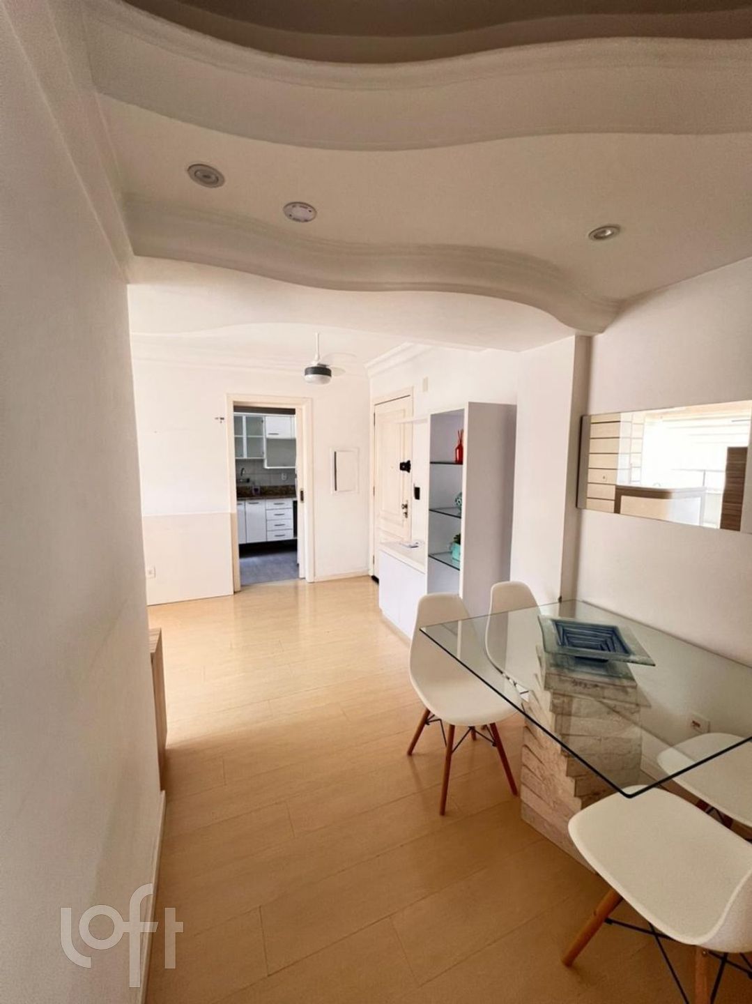 Apartamento com 66m², 2 dormitórios, 1 suíte, 2 vagas, Higienópolis em Porto Alegre