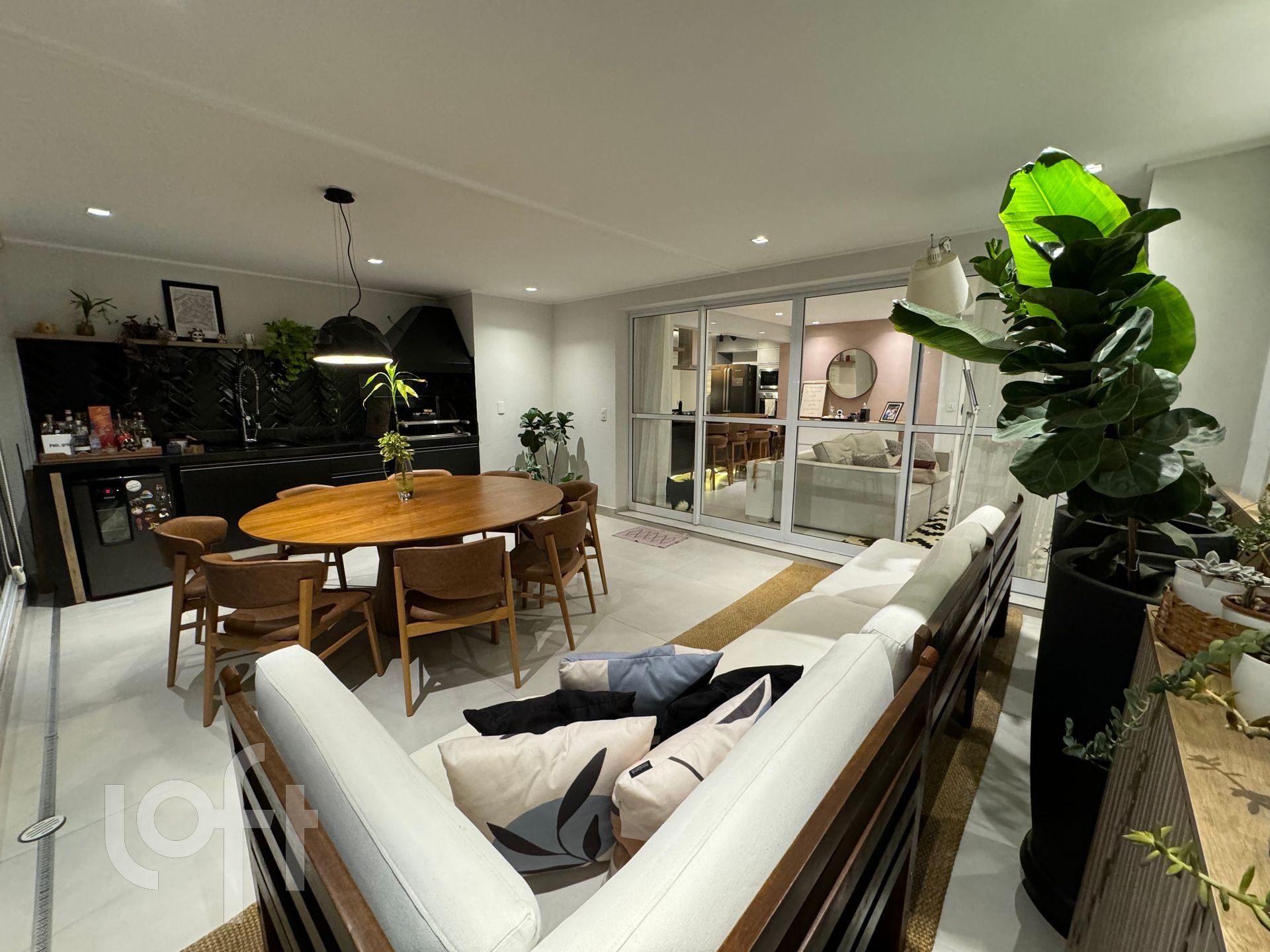 Apartamento à venda com 3 quartos, 123m² - Foto 1