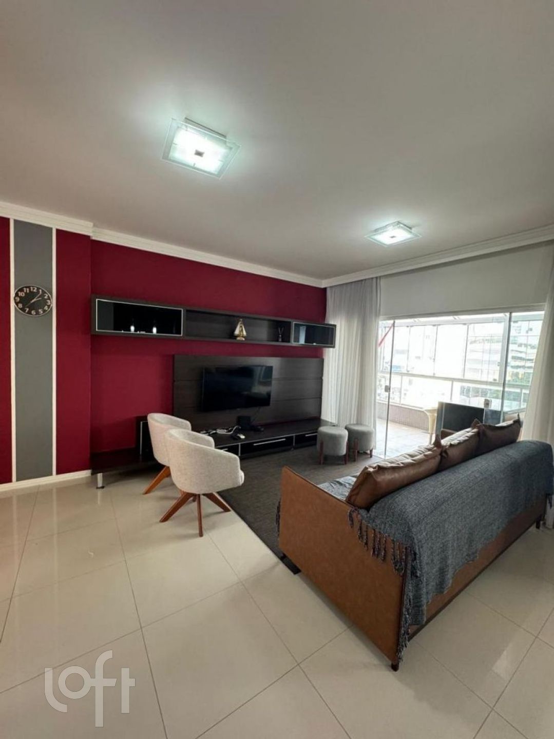 Apartamentos com 153m², 3 quartos, 2 suítes, 2 garagens, no bairro Centro em Balneário Camboriú