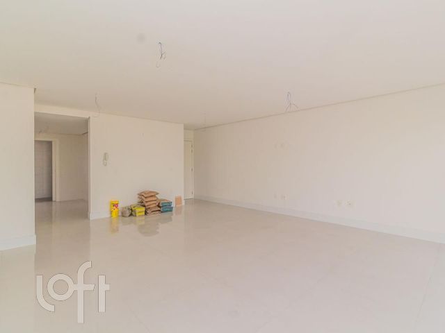 Apartamento com 108m², 3 dormitórios, 1 suíte, 2 vagas, Vila Ipiranga em Porto Alegre