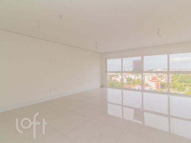 Apartamento com 108m², 3 dormitórios, 1 suíte, 2 vagas, Vila Ipiranga em Porto Alegre
