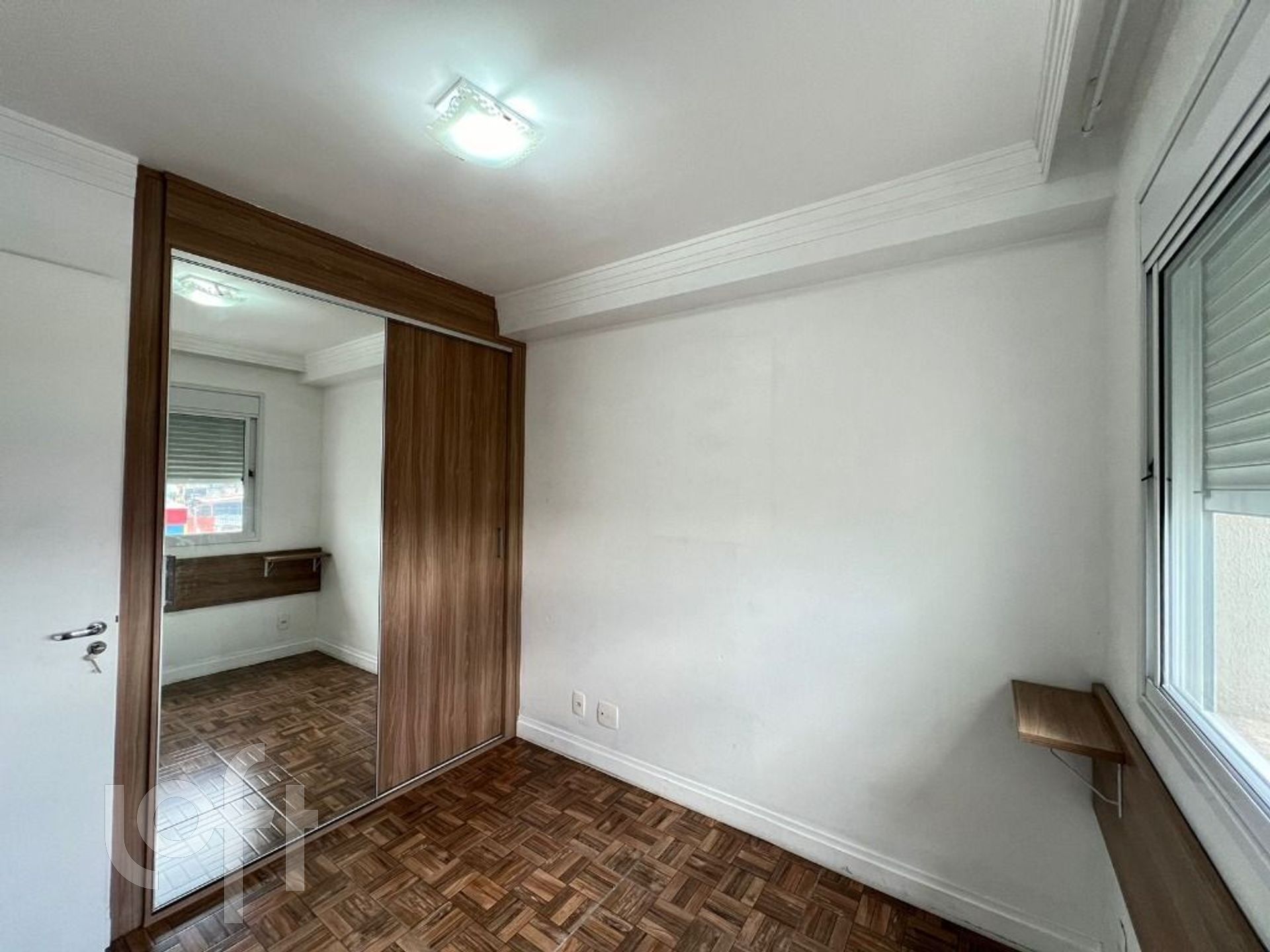 Apartamento à venda com 1 quarto, 35m² - Foto 2