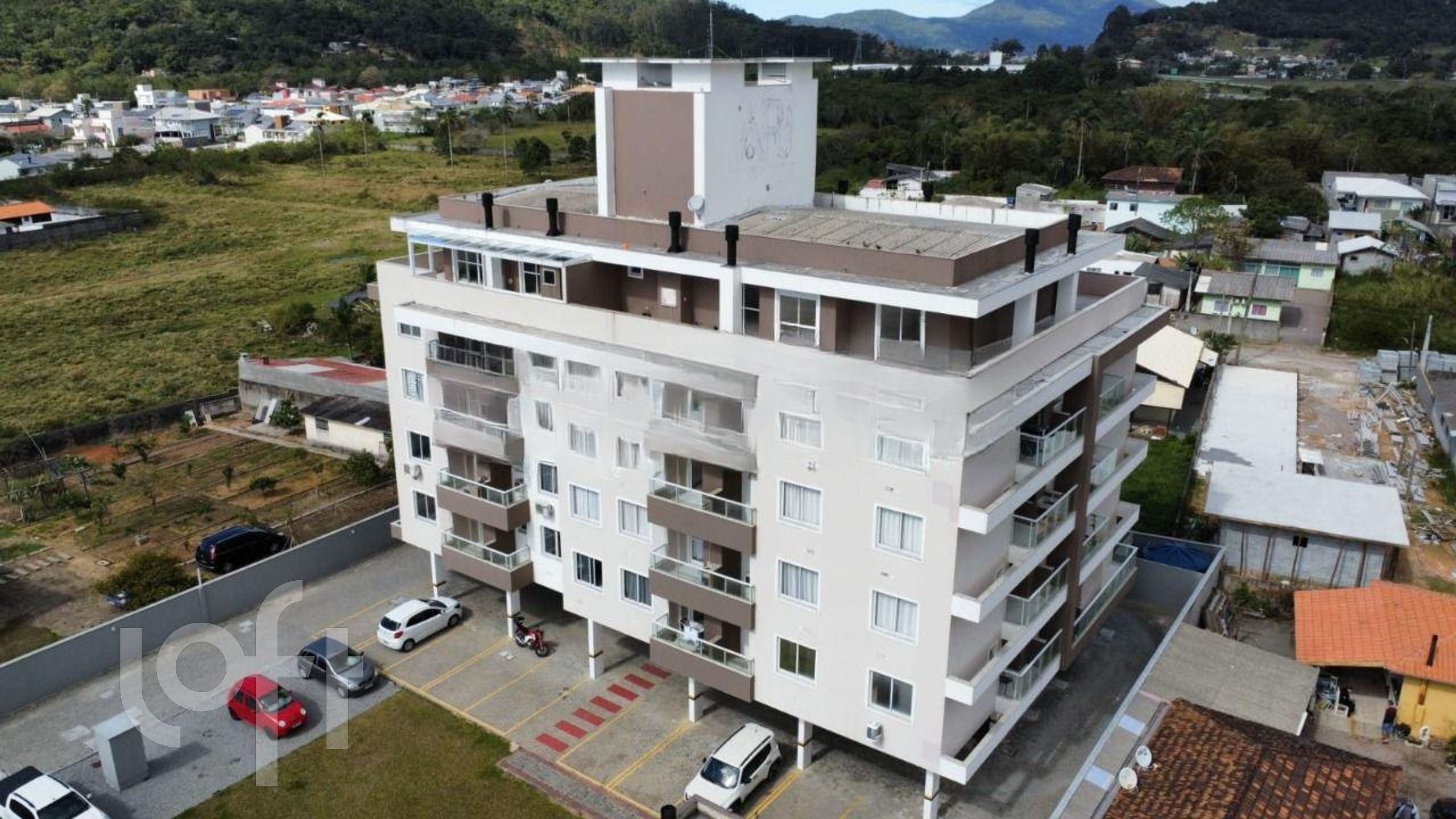 Apartamentos com 256m², 4 quartos, 4 suítes, 1 garagem, no bairro Praia de Fora em Palhoça