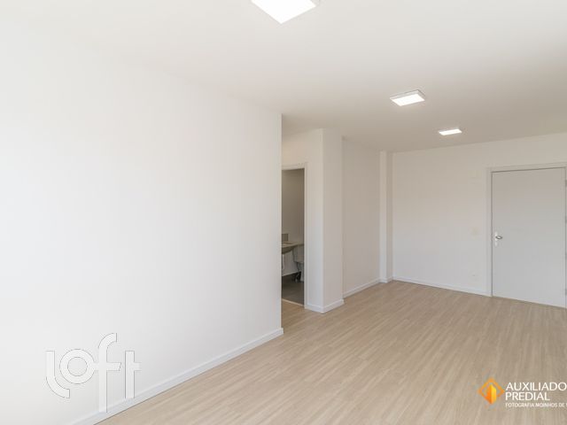 Apartamento com 64m², 2 dormitórios, 1 suíte, 1 vaga, São João em Porto Alegre