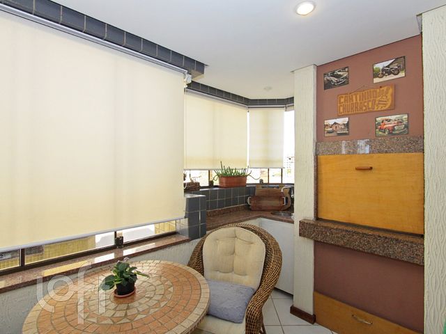 Apartamento com 110m², 3 dormitórios, 1 suíte, 1 vaga, Cristo Redentor em Porto Alegre