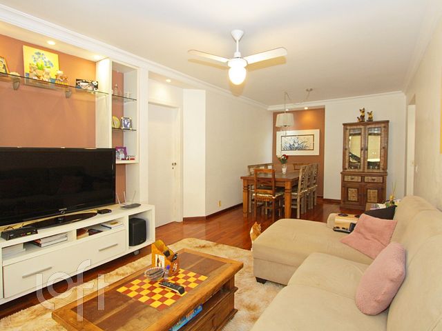 Apartamento com 110m², 3 dormitórios, 1 suíte, 1 vaga, Cristo Redentor em Porto Alegre