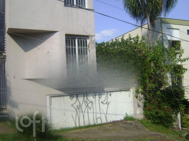 Casa com 388m², 4 dormitórios, 2 suítes, Petrópolis em Porto Alegre