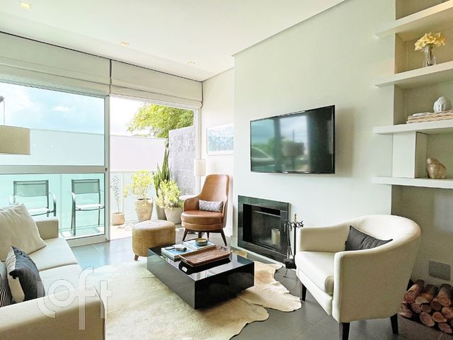 Apartamento com 84m², 2 dormitórios, 1 suíte, 3 vagas, Chácara das Pedras em Porto Alegre