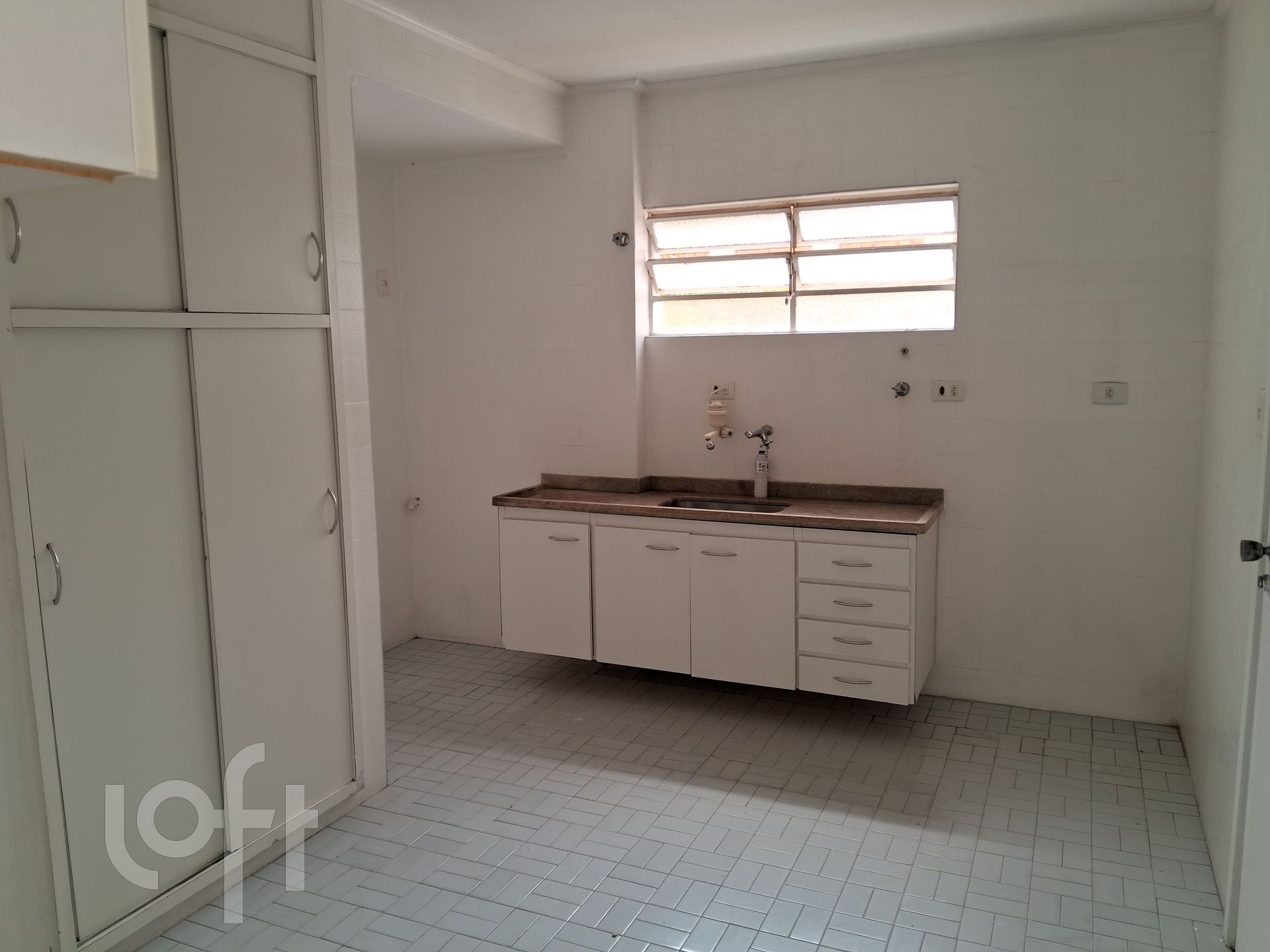 Apartamento à venda com 3 quartos, 105m² - Foto 4