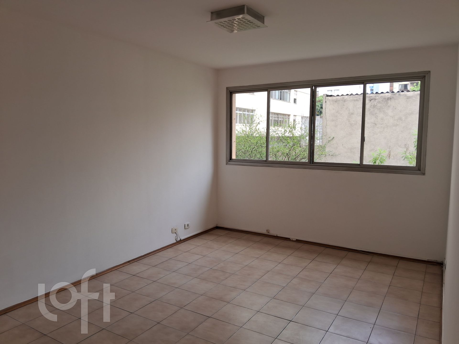 Apartamento à venda com 3 quartos, 105m² - Foto 1