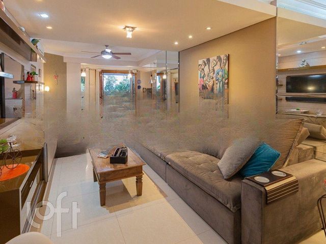 Casa com 225m², 3 dormitórios, 1 suíte, 2 vagas, Chácara das Pedras em Porto Alegre