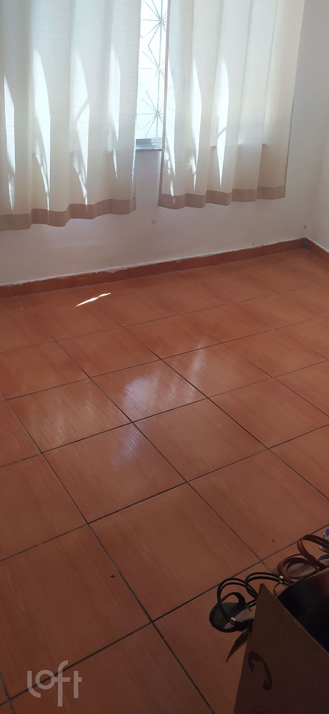 Apartamento à venda em Irajá com 72 m², 2 quartos, 1 vaga