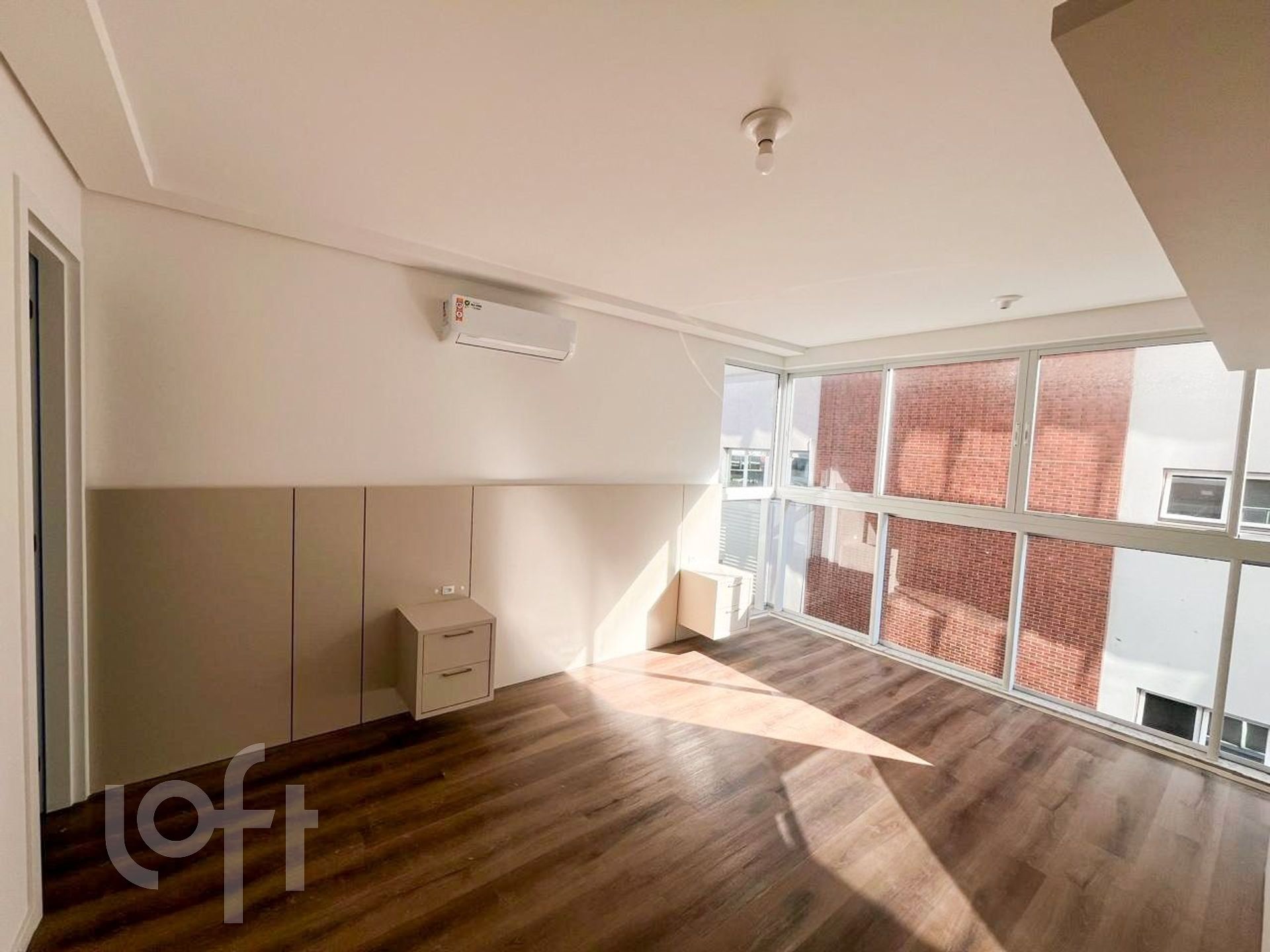 Apartamentos com 57m², 1 quarto, 1 suíte, 1 garagem, no bairro Centro em Florianópolis