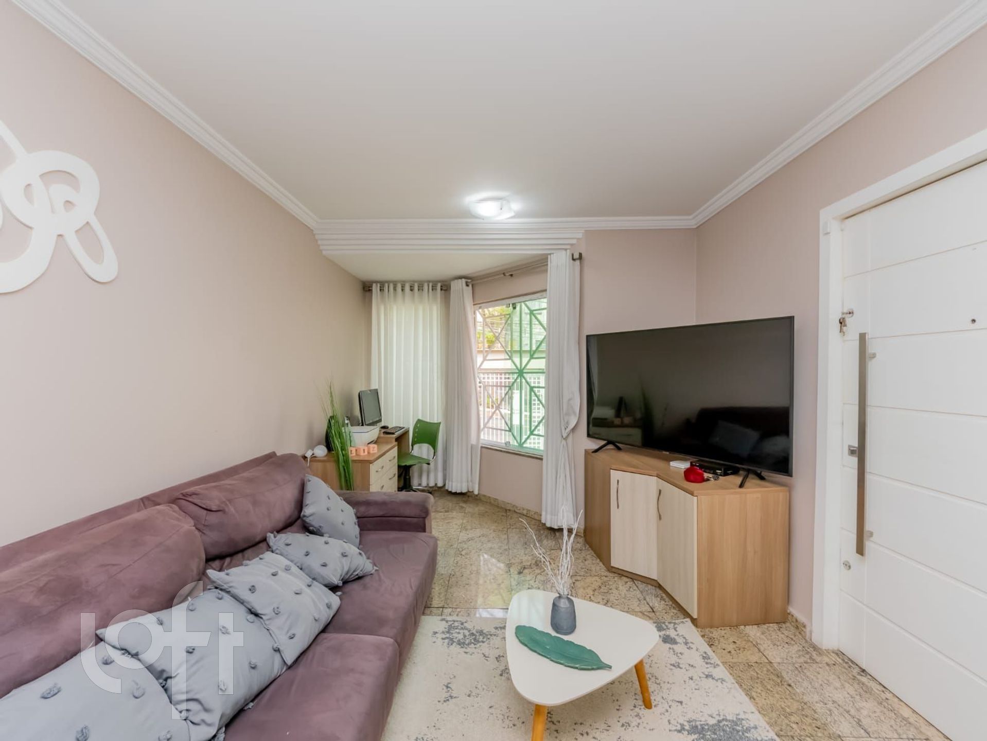 Apartamento à venda em Vila Bertioga com 240 m², 3