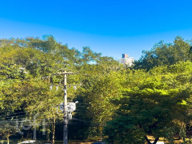 Apartamento com 320m², 3 dormitórios, 3 suítes, 3 vagas, Petrópolis em Porto Alegre