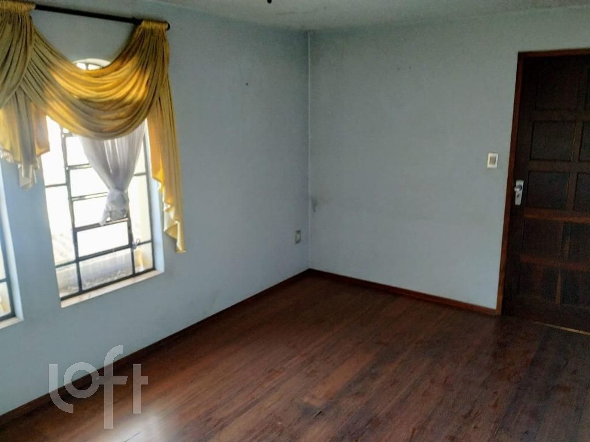 Casa à venda com 3 quartos, 280m² - Foto 2