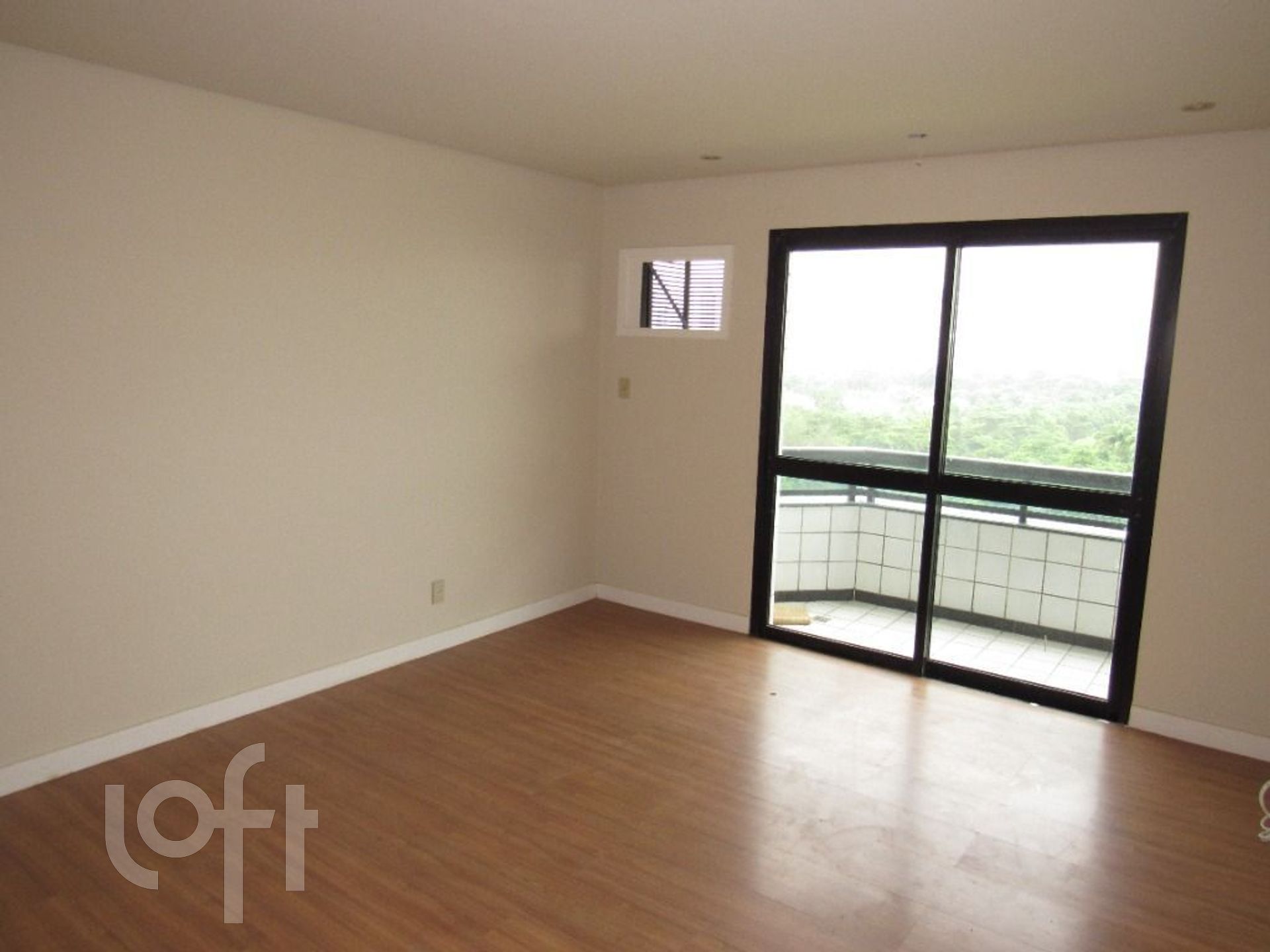 Apartamento à venda com 4 quartos, 209m² - Foto 6