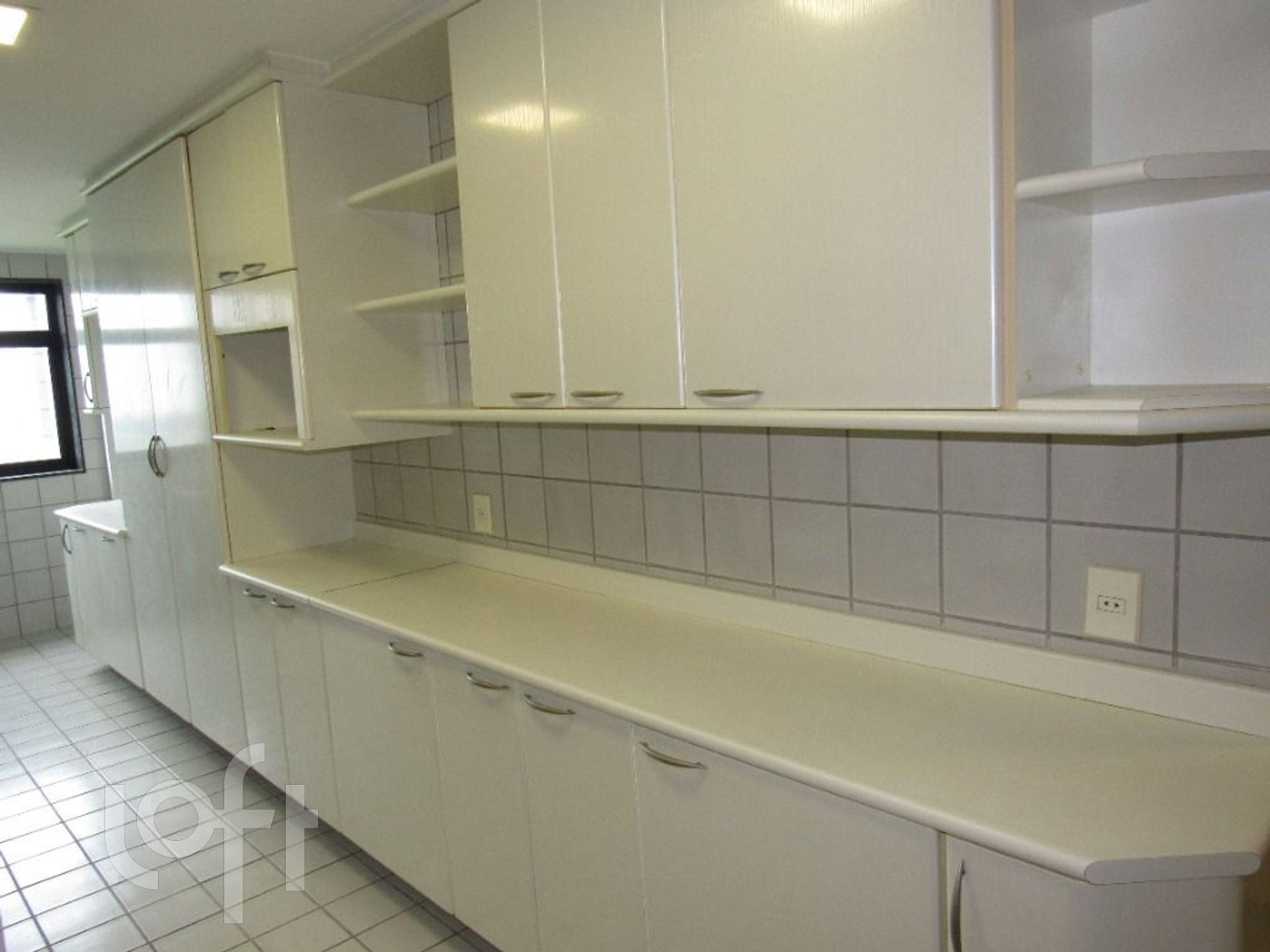 Apartamento à venda com 4 quartos, 209m² - Foto 24