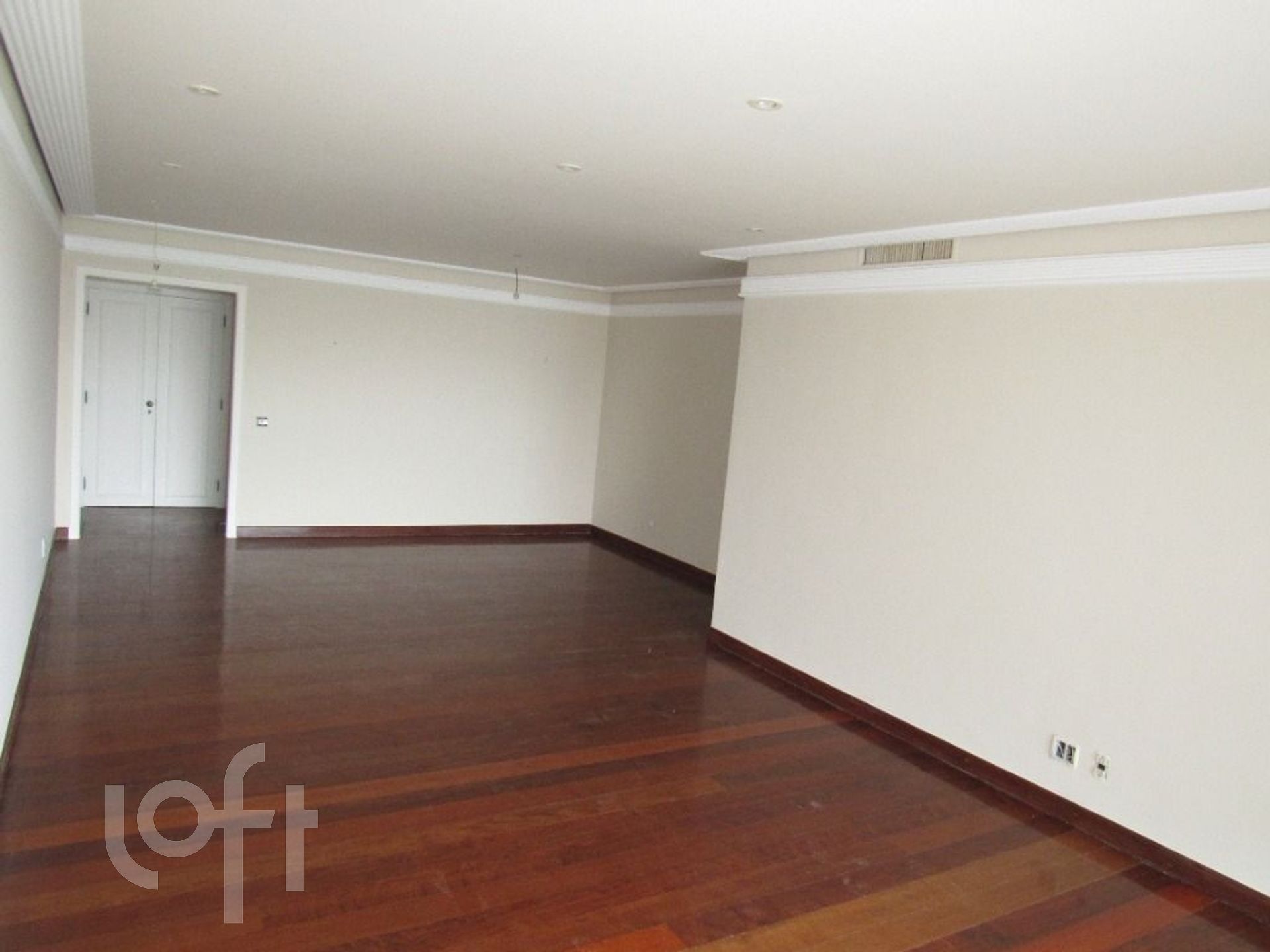 Apartamento à venda com 4 quartos, 209m² - Foto 4