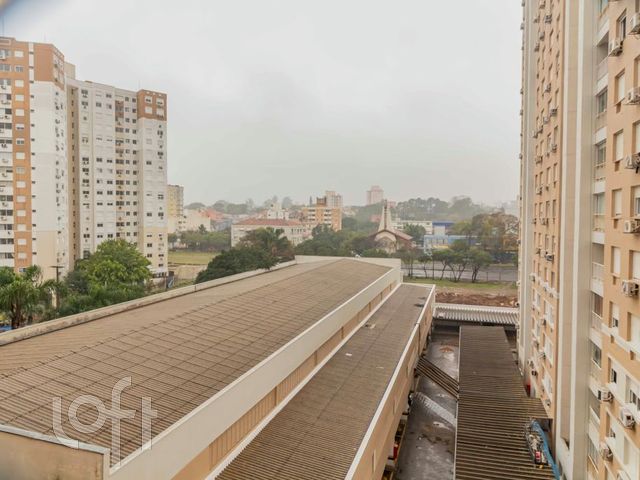 Apartamento com 88m², 3 dormitórios, 1 suíte, 2 vagas, Vila Ipiranga em Porto Alegre