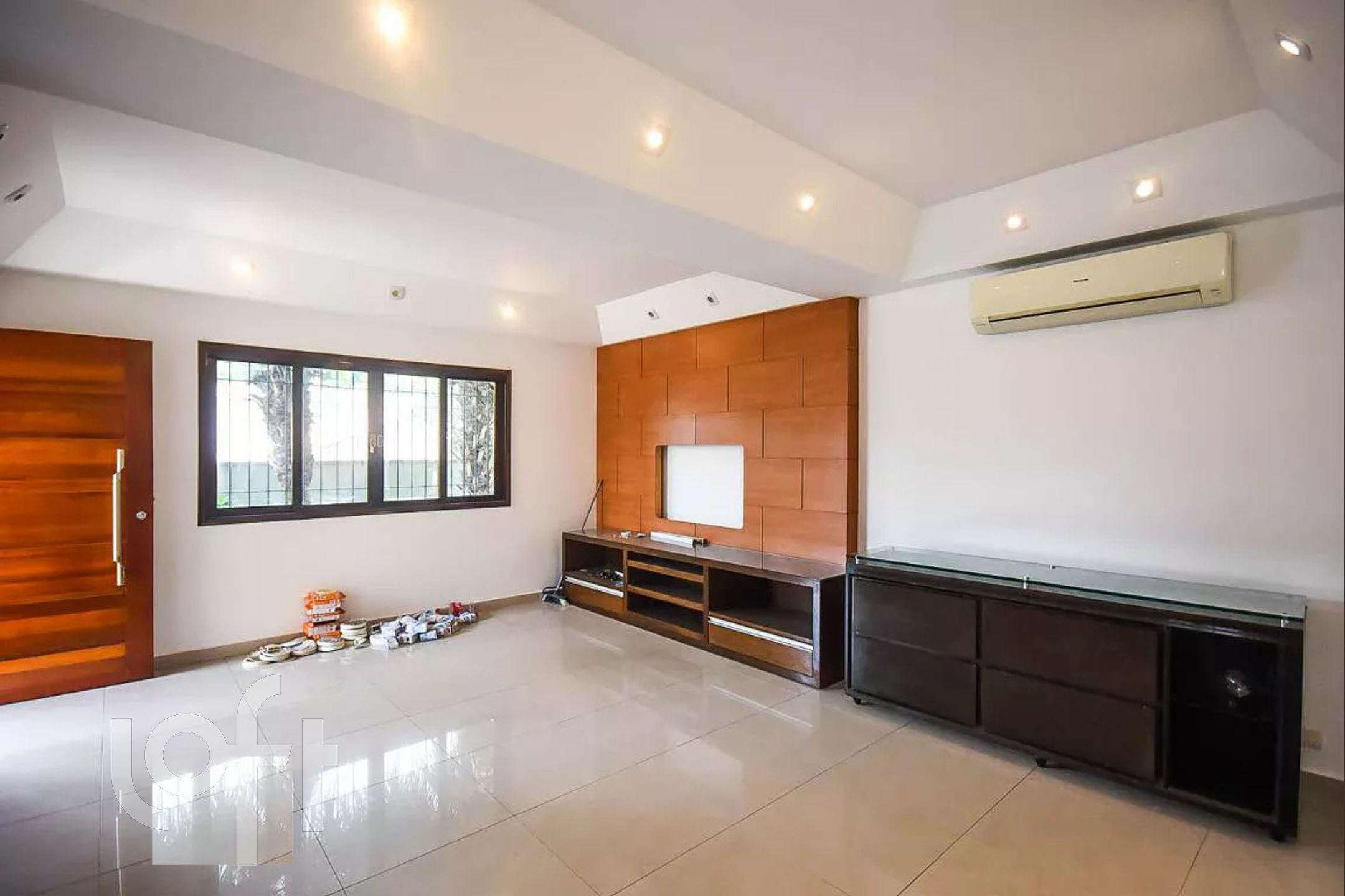 Casa à venda com 5 quartos, 261m² - Foto 4