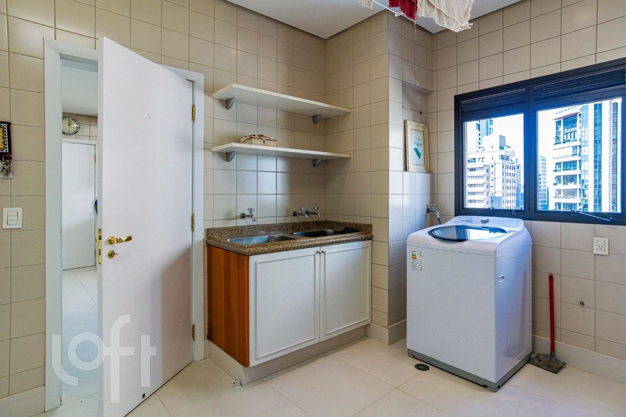 Apartamento à venda com 4 quartos, 320m² - Foto 33