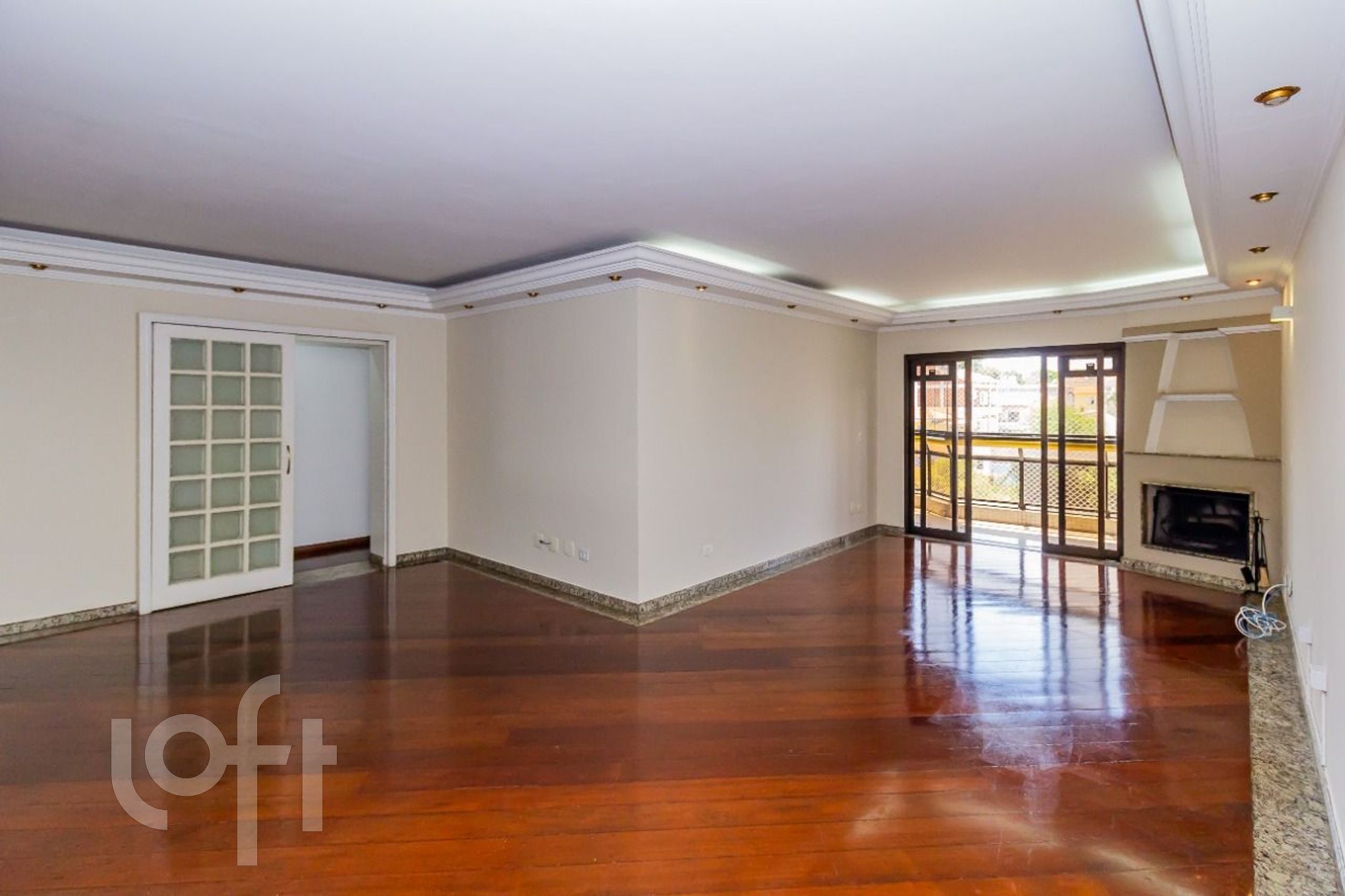 Apartamento à venda com 4 quartos, 176m² - Foto 1