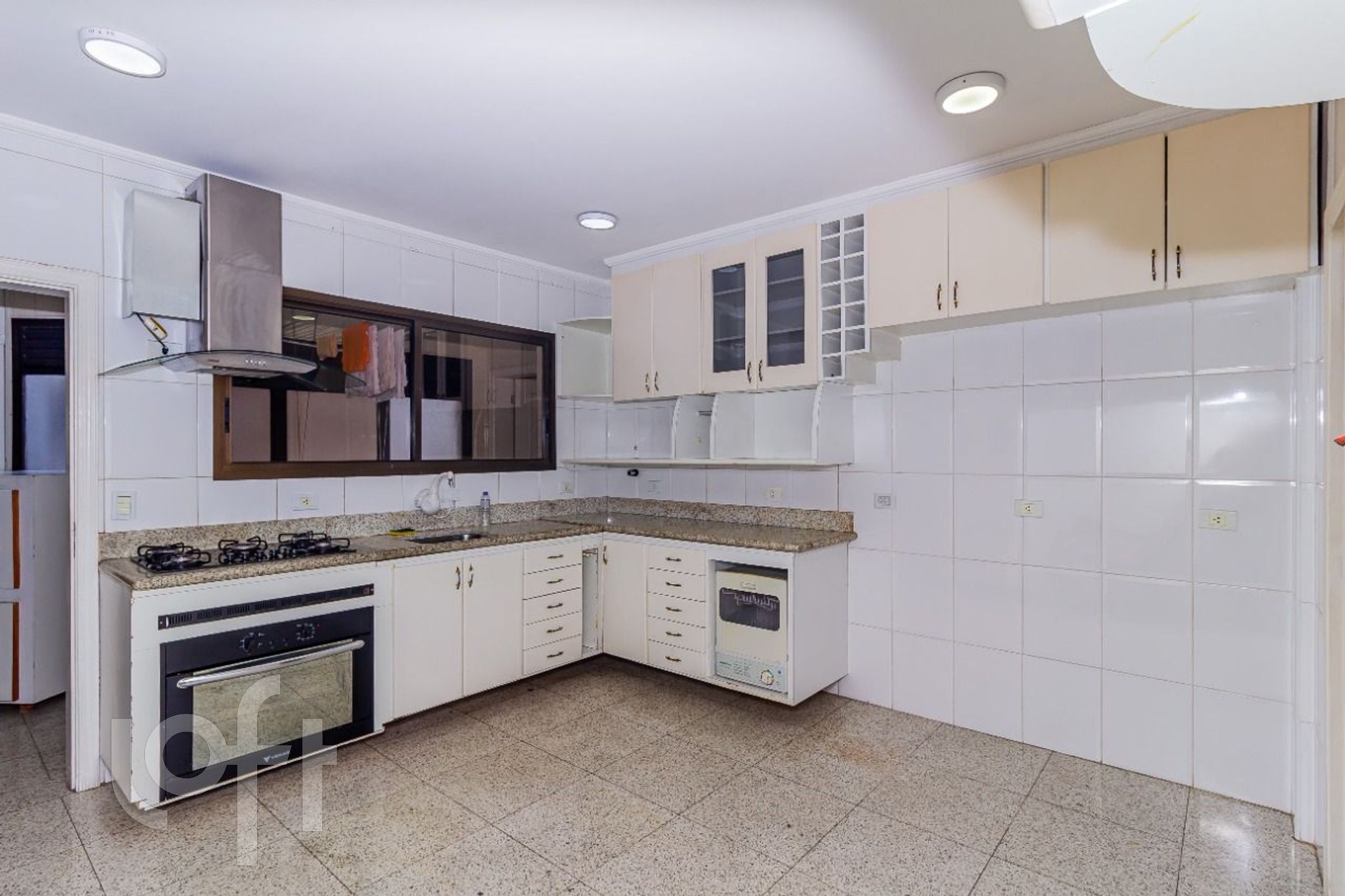 Apartamento à venda com 4 quartos, 176m² - Foto 15