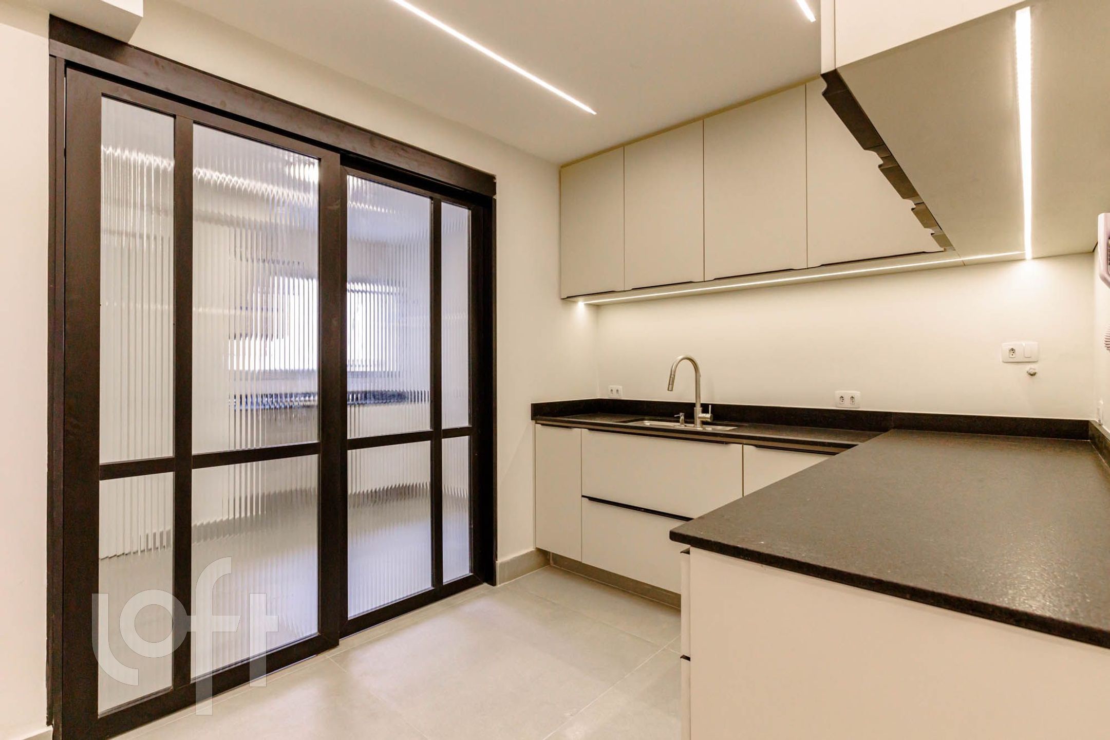 Apartamento à venda com 3 quartos, 128m² - Foto 6