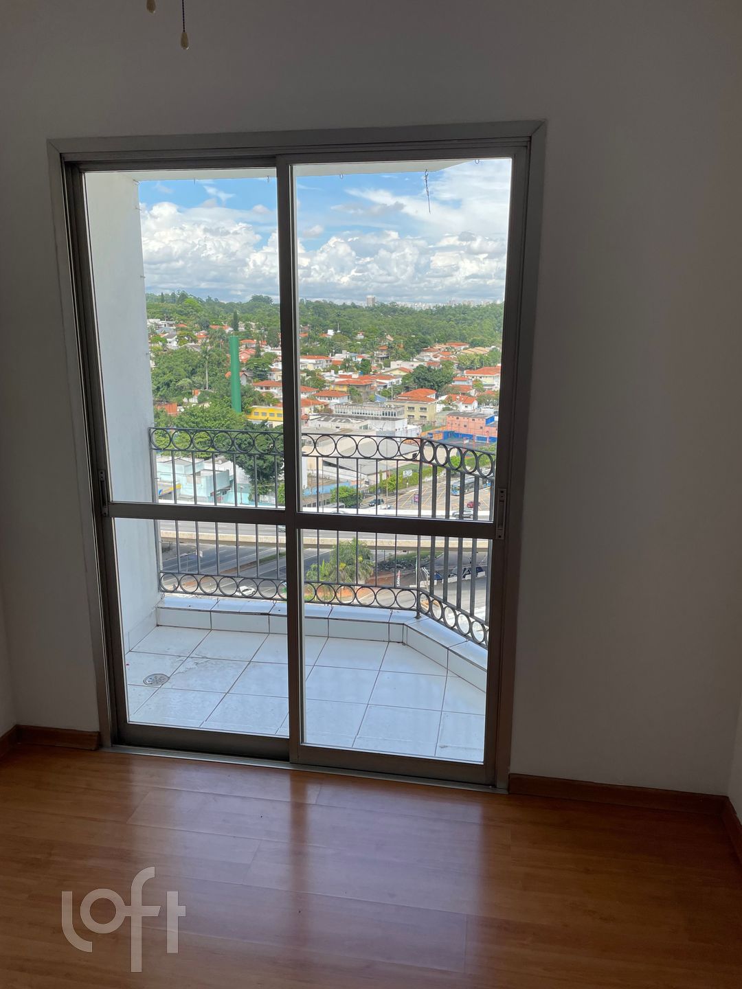 Apartamento à venda com 2 quartos, 68m² - Foto 2