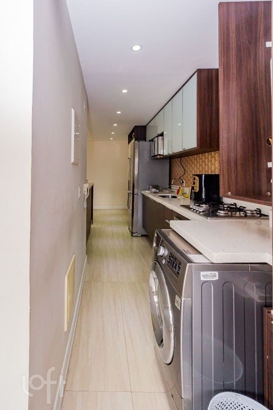 Apartamento à venda com 2 quartos, 75m² - Foto 17