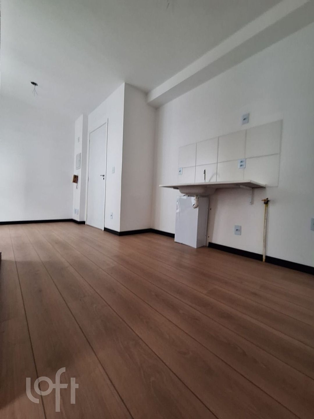 Apartamento à venda com 2 quartos, 33m² - Foto 4