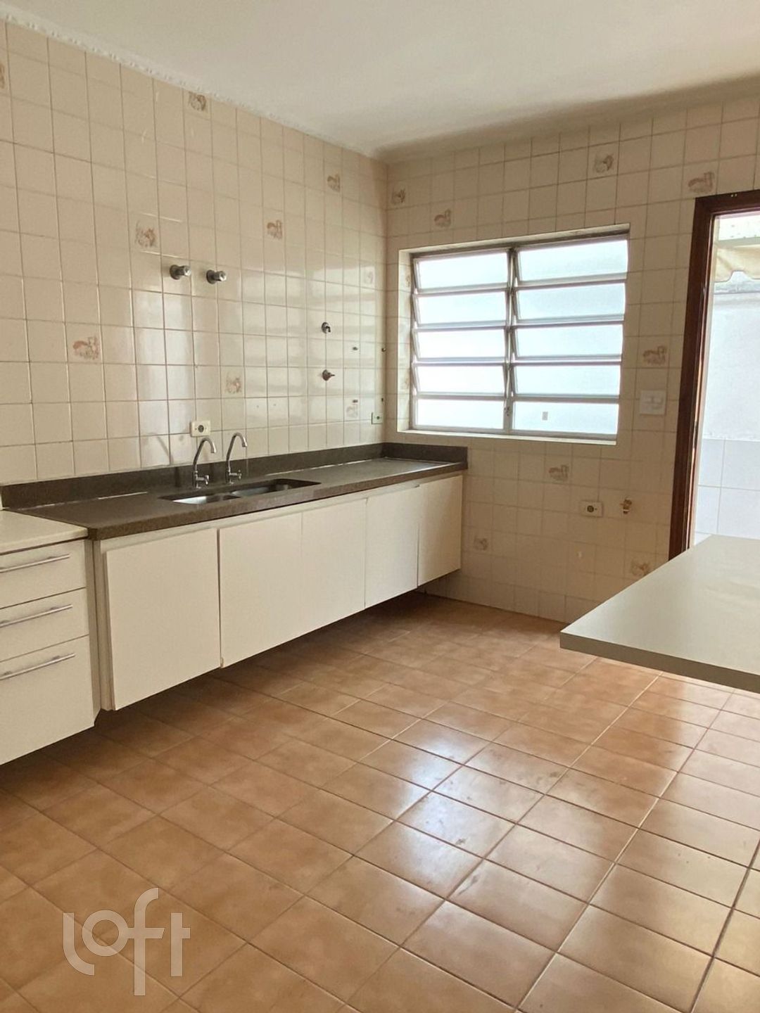 Casa à venda com 3 quartos, 200m² - Foto 4