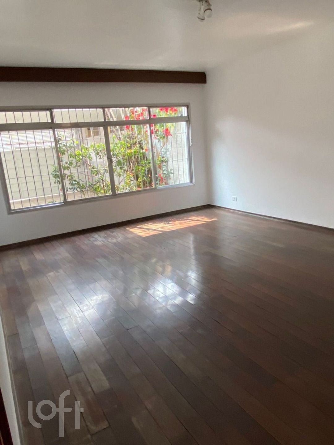 Casa à venda com 3 quartos, 200m² - Foto 2