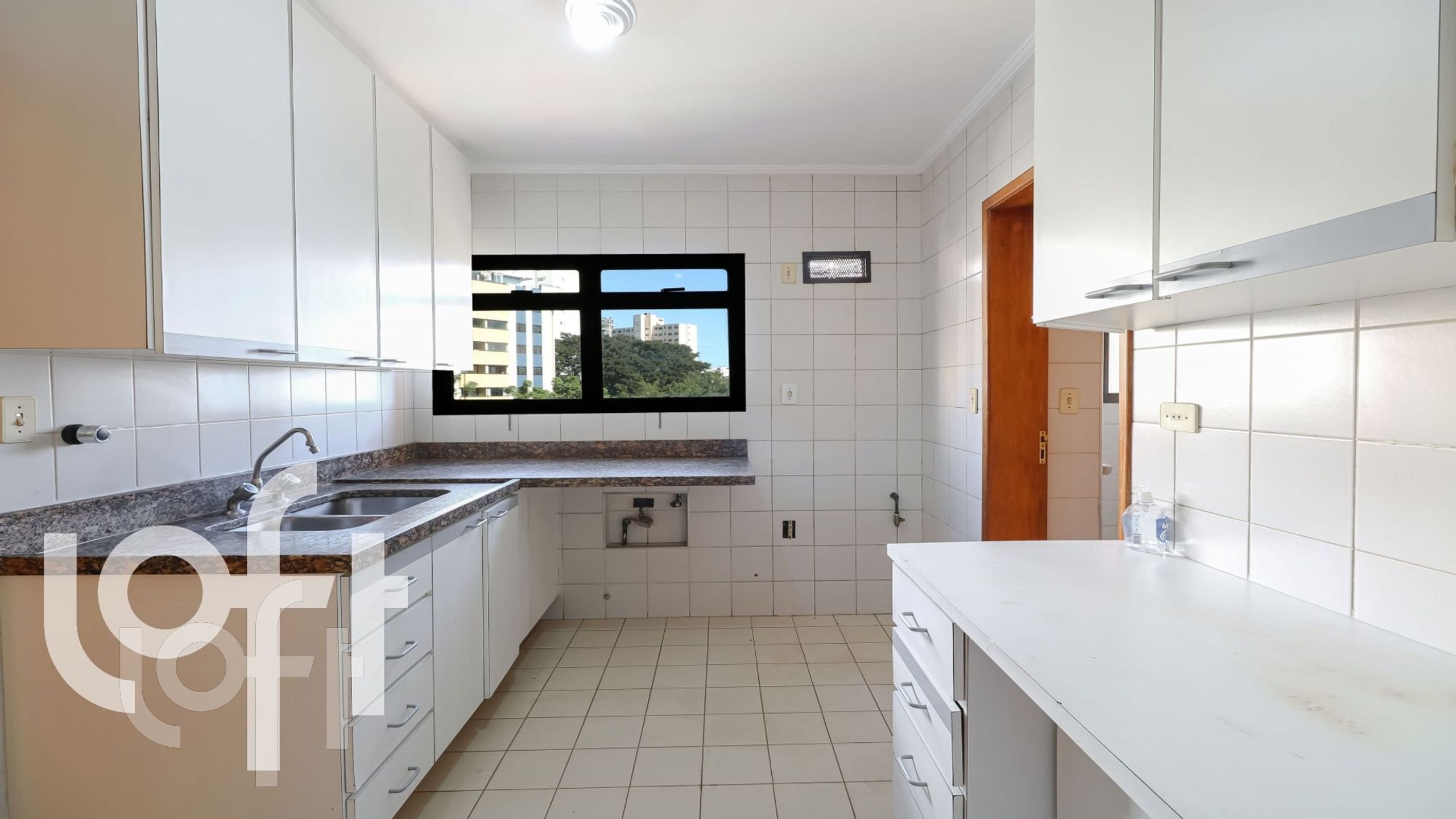 Apartamento à venda com 4 quartos, 200m² - Foto 21