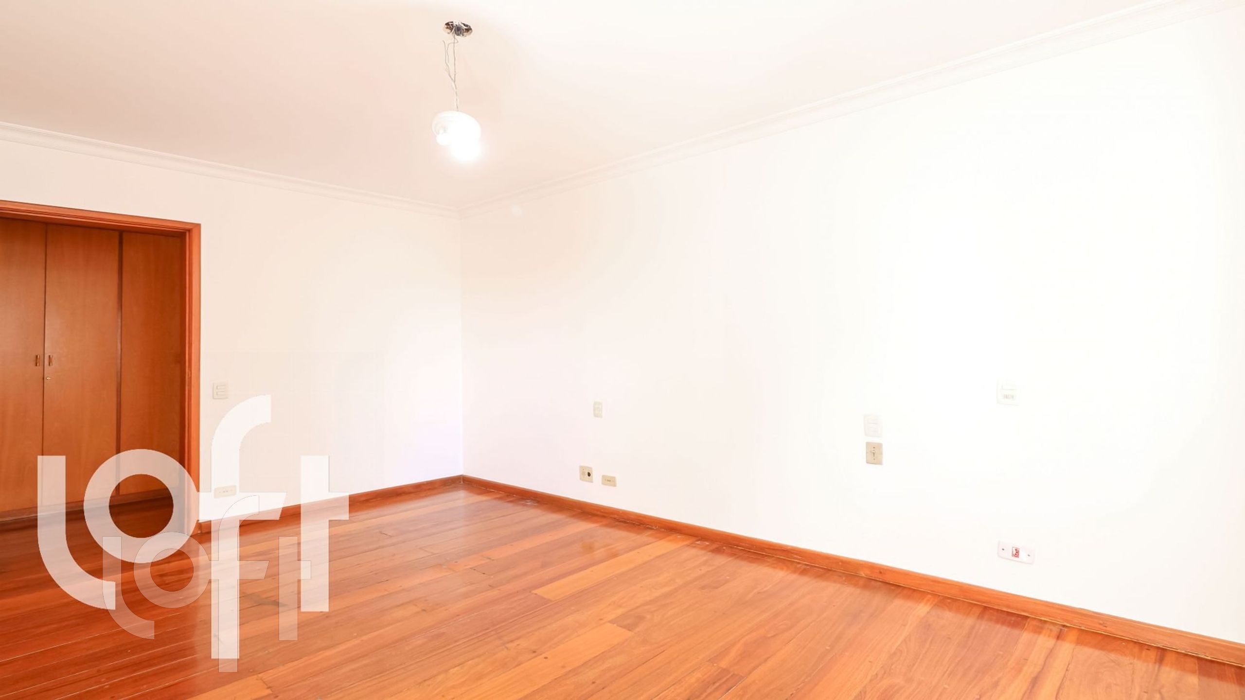 Apartamento à venda com 4 quartos, 200m² - Foto 10