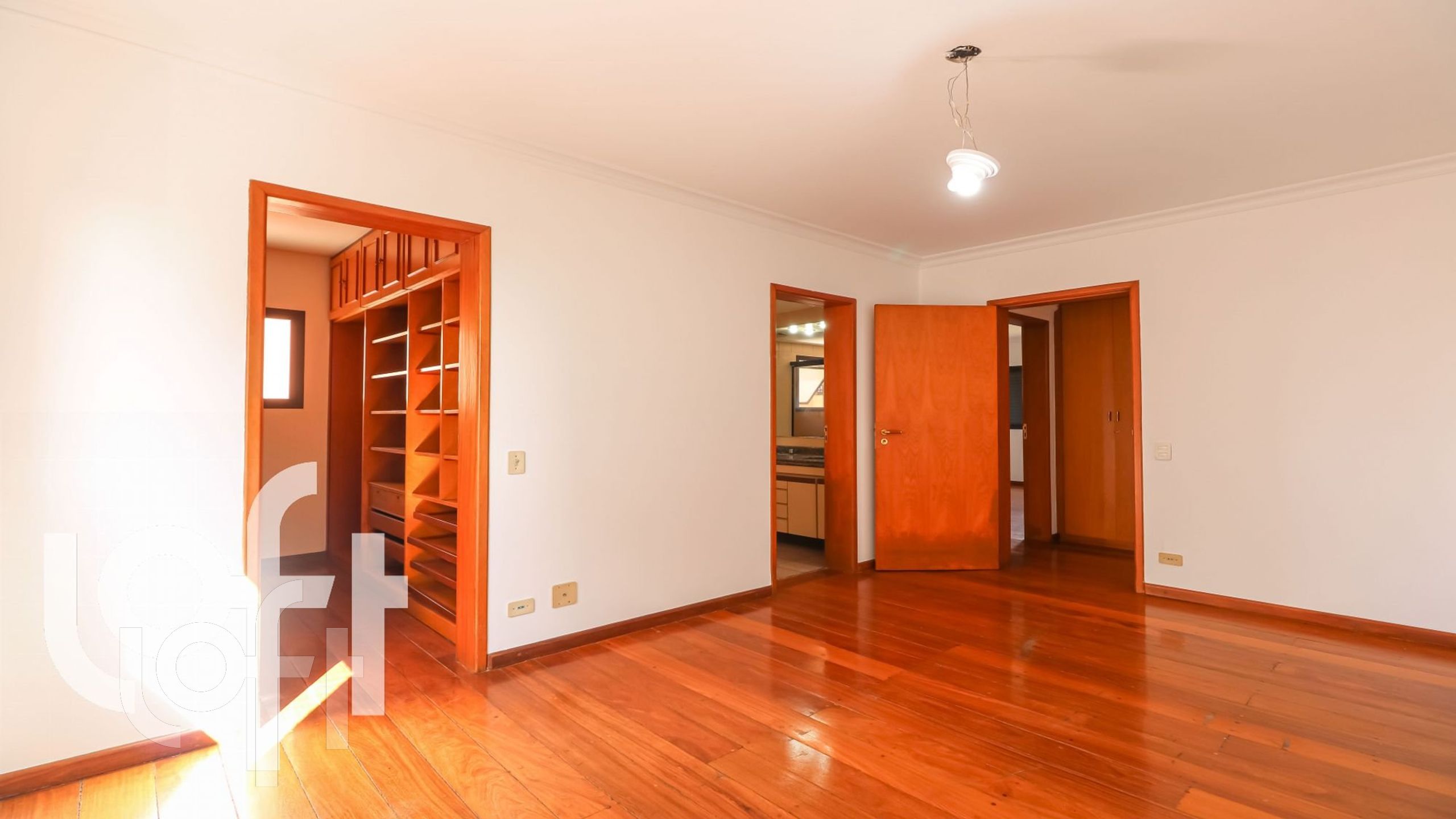 Apartamento à venda com 4 quartos, 200m² - Foto 7